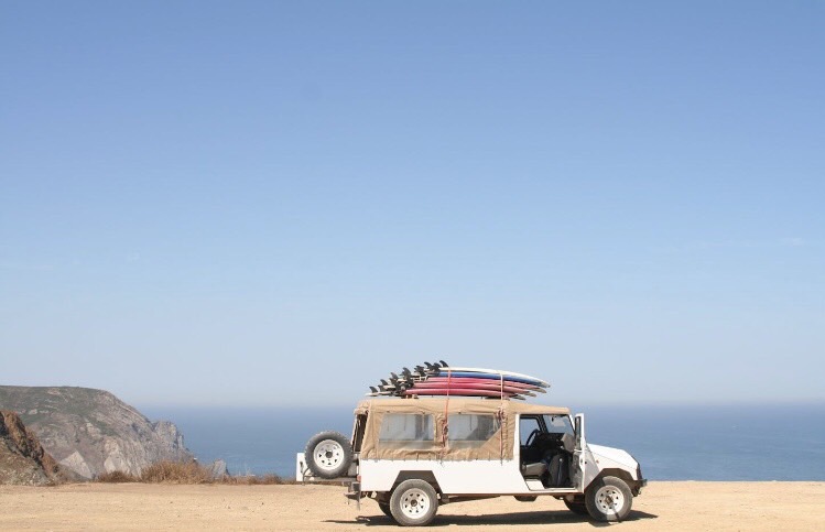 店ではなく重心から世界観を作るための母艦思想。横浜リフレというジャンルを意味→物語→言語→行動→現実という5段階で編集するためのコンセプト設計論。